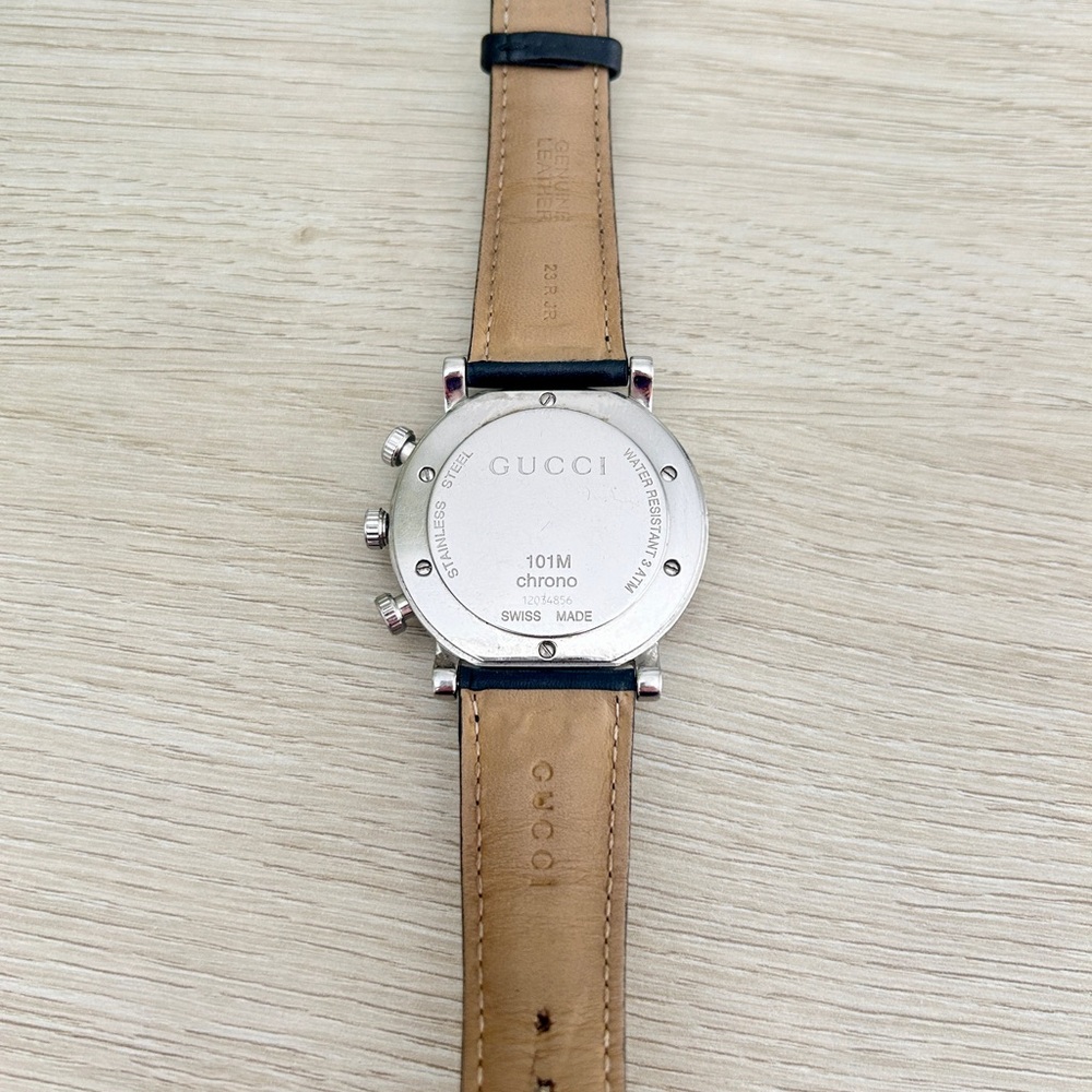 Gucci Silver and Black Chronograph Watch - Picture 7 of 7